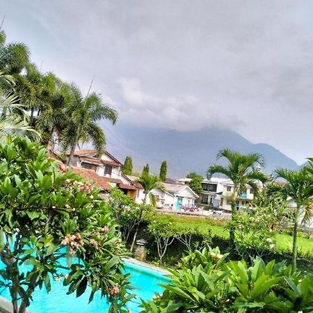 Hotel Augusta Garut Exterior foto