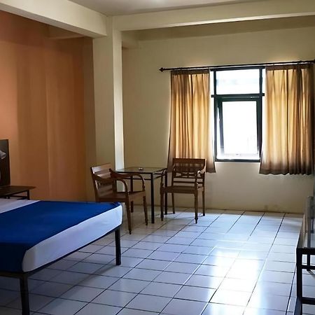 Hotel Augusta Garut Exterior foto