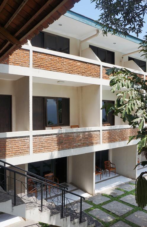 Hotel Augusta Garut Exterior foto