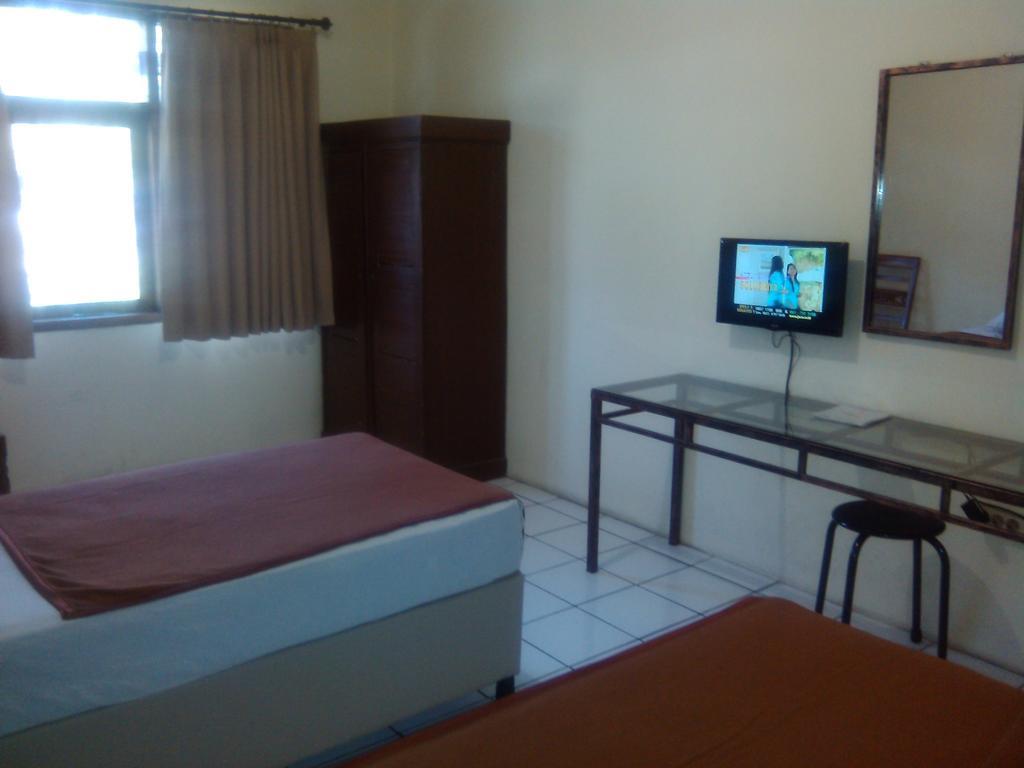 Hotel Augusta Garut Exterior foto