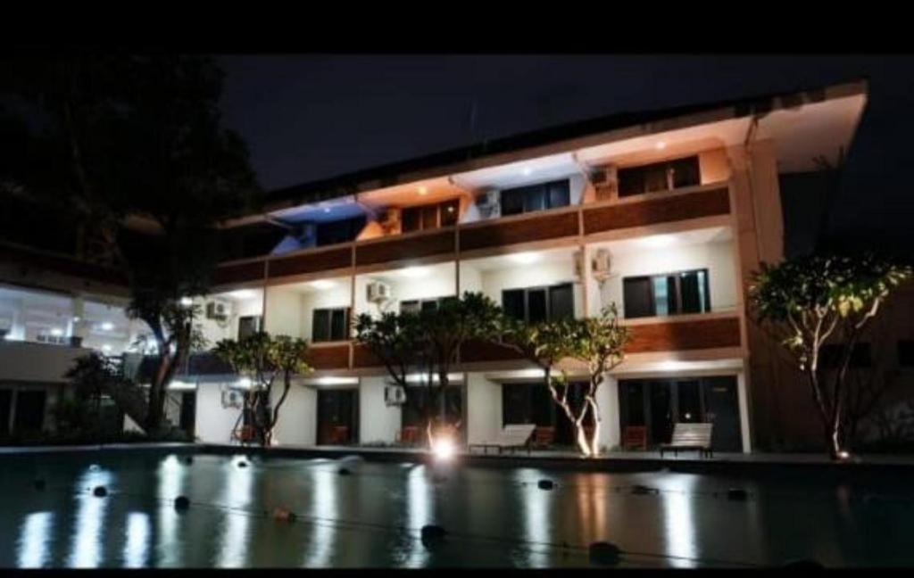 Hotel Augusta Garut Exterior foto