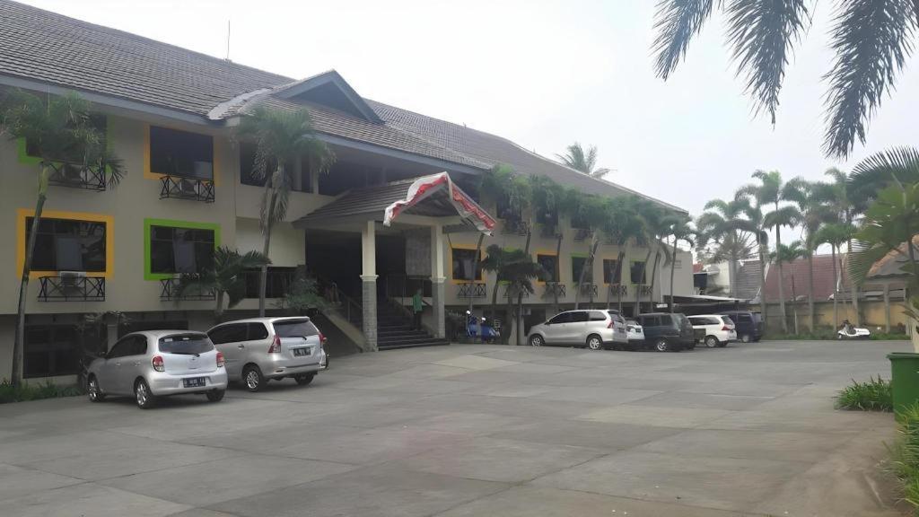 Hotel Augusta Garut Exterior foto