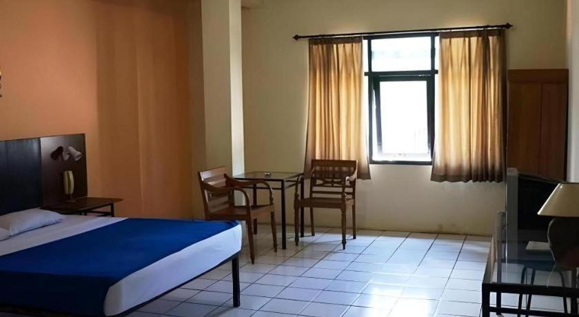 Hotel Augusta Garut Exterior foto