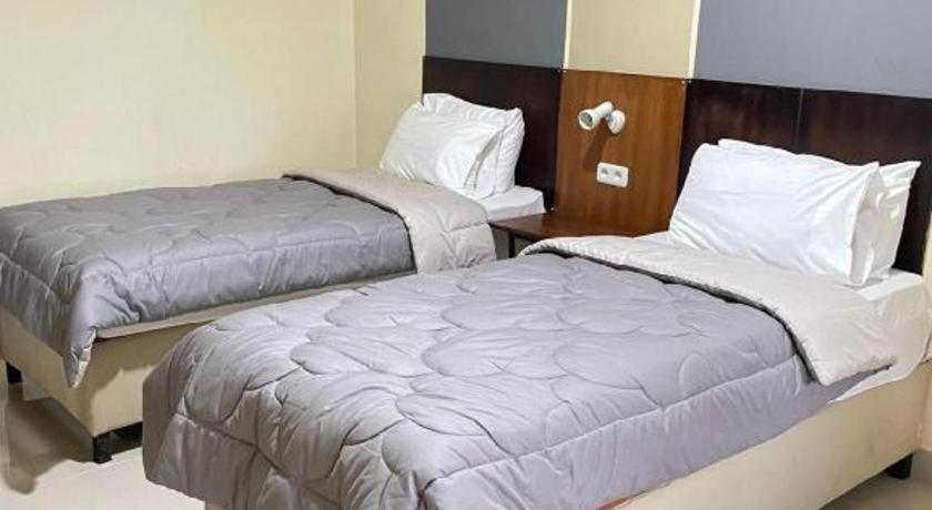 Hotel Augusta Garut Exterior foto