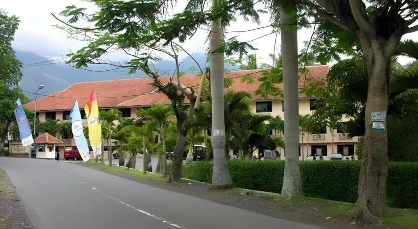 Hotel Augusta Garut Exterior foto